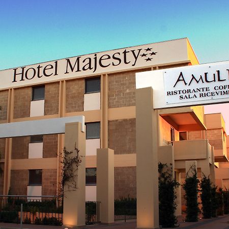Hotel Majesty Бари Экстерьер фото